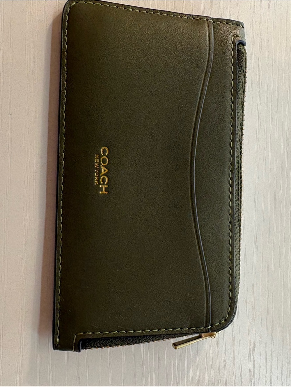 COACH Olive Green Leather Zip card holder wallet